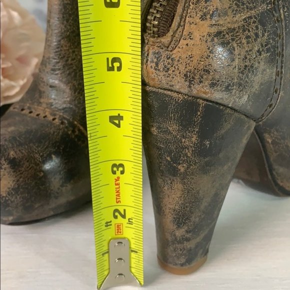 Bed Stu Brown Snobbish Ankle Bootie Size 7 - Picture 4 of 8
